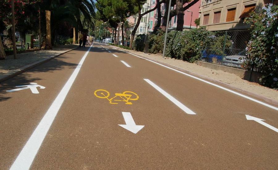 Ferienwohnung Trilocale Piazza Colombo Sanremo Exterior foto